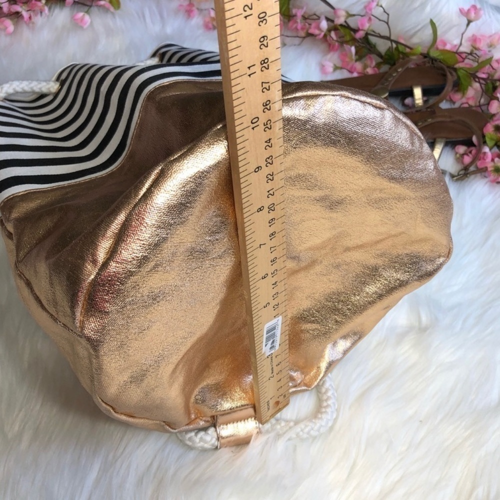⚠️SALE⚠️Victoria’s Secret Draw String Bag - Picture 6 of 8